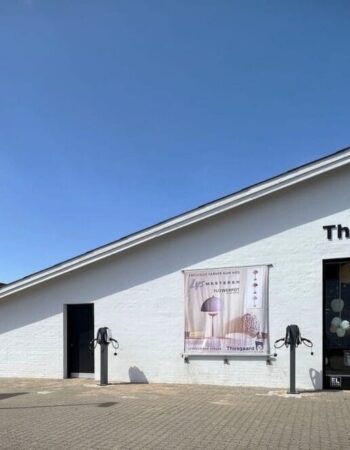 Thusgaard EL Center facade og skilt